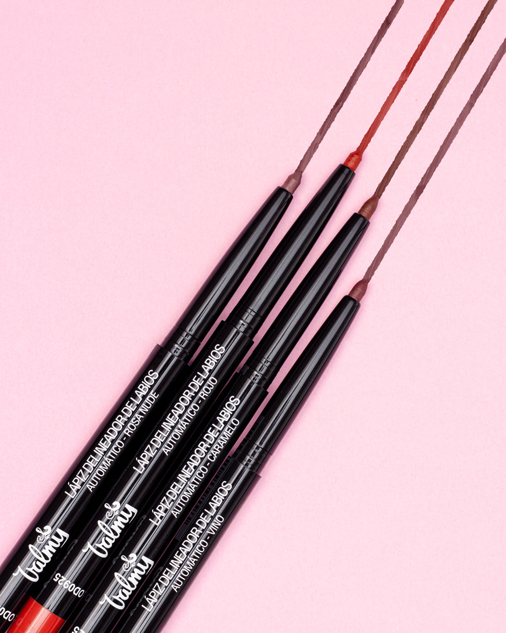 Lápiz Delineador de Labios Valmy Automático tono Rojo